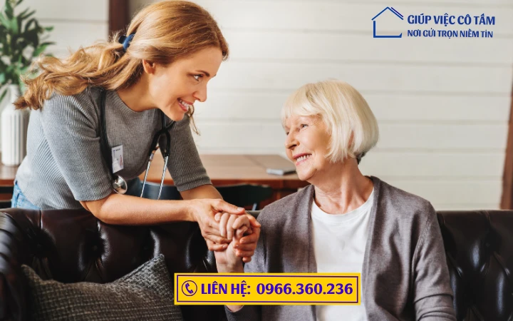 Hướng dẫn tìm giúp việc chăm sóc người già: Kinh nghiệm xương máu