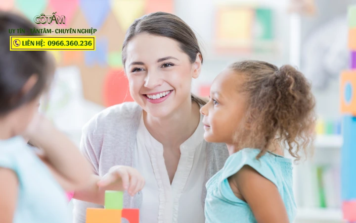 Xây dựng thói quen tốt cho trẻ qua sự hỗ trợ của giúp việc nhà
