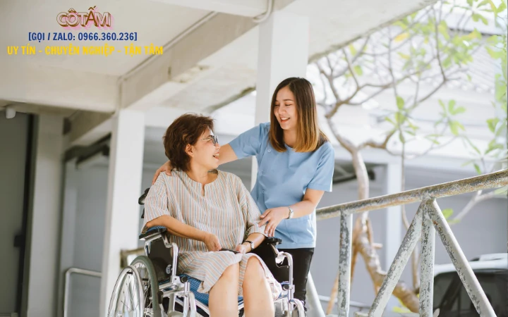 Giúp việc chăm người bệnh - Kinh nghiệm quý báu cho gia đình