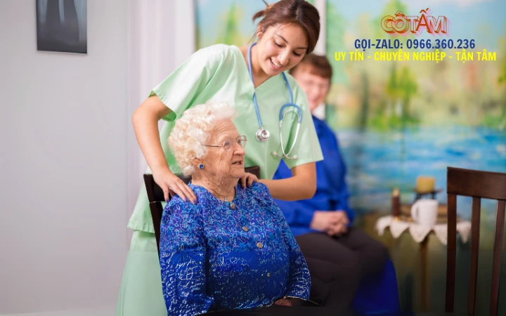 Thấu hiểu nhu cầu của người già từ góc nhìn của người giúp việc