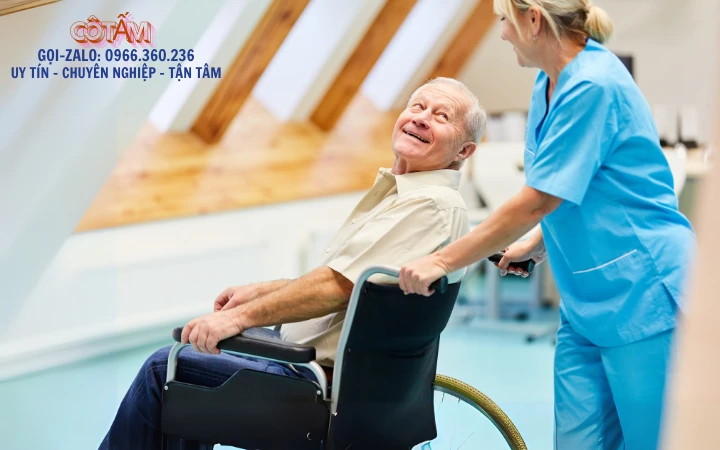 5+ tiêu chí vàng khi tìm người giúp việc chăm sóc người già