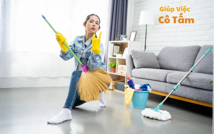 Đối tượng xin việc làm tại các trung tâm giúp việc Hà Nội