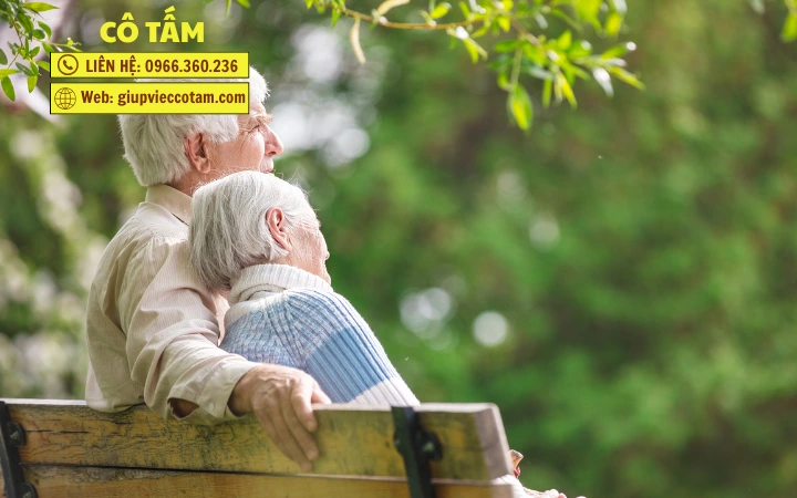 Thấu hiểu nỗi niềm qua Giúp việc chăm người già