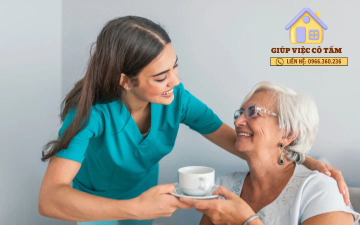 Chăm sóc chuyên nghiệp cho người cao tuổi tại Hà Nội