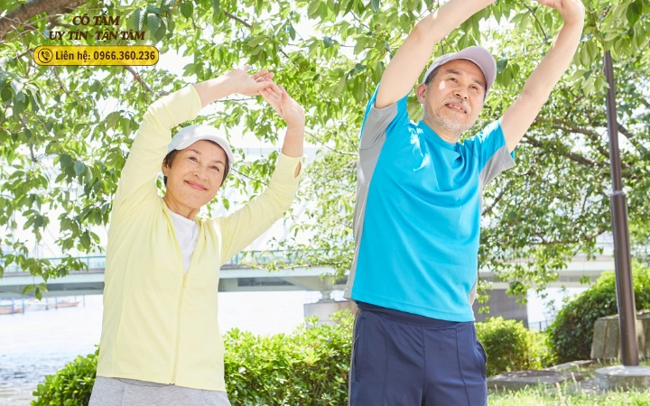 Giúp việc chăm người ốm và những câu hỏi thường gặp