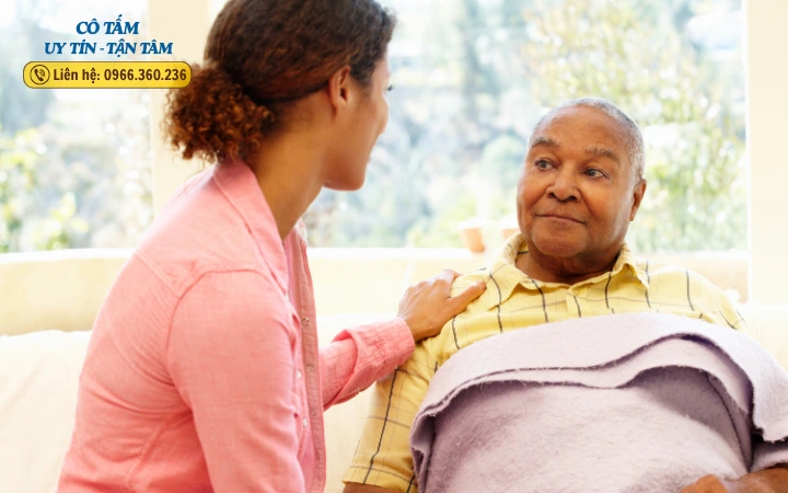 Dịch vụ giúp việc chăm người ốm tiện lợi tại nhà