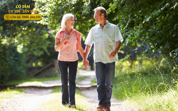 Giúp việc chăm người già: Ý kiến hài lòng của khách hàng !