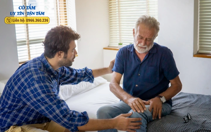 Tìm hiểu chi phí thực tế cho giúp việc chăm người già