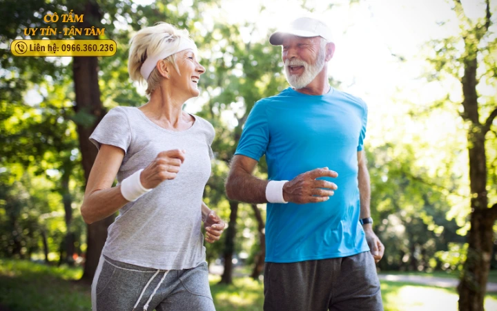 Giúp việc chăm người già: Cẩm nang dinh dưỡng cho người già