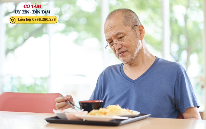 Giúp việc chăm người già đúng cách, hiệu quả và dễ dàng hơn