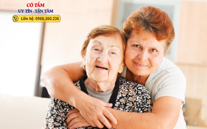 Bảo vệ sức khỏe người cao tuổi với giúp việc chăm người già