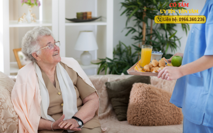 Ưu điểm của việc tìm người chăm sóc người già tại nhà