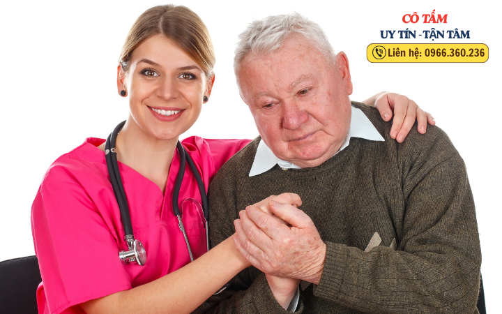 Dịch vụ giúp việc chăm người bệnh: Nhu cầu tại bệnh viện