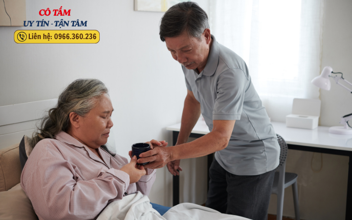 Dịch vụ giúp việc chăm người bệnh tại bệnh viện Đa Khoa Xanh Pôn.