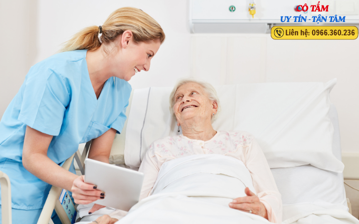 Tìm giúp việc chăm người ốm, những điều cần lưu ý