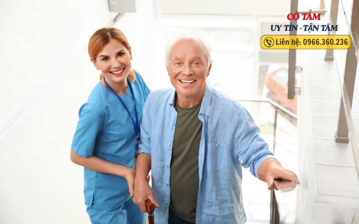 Nguy hiểm khi không thuê người chăm sóc người bệnh đúng cách