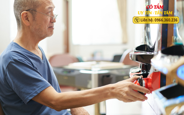 Dịch vụ thuê người chăm sóc người bệnh đang phát triển như thế nào