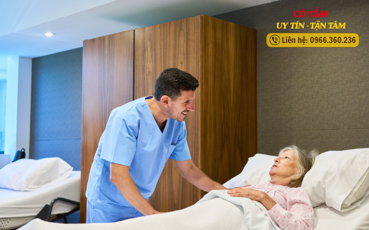 Mẹo thuê người chăm sóc bệnh nhân phù hợp tại Hà Nội