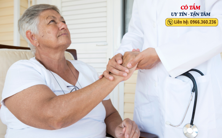 Điều gì khiến bạn chọn thuê người chăm sóc bệnh nhân tại nhà?