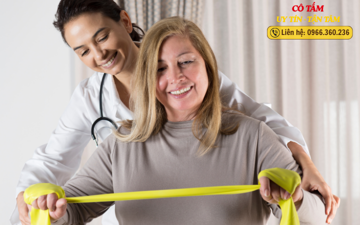 Dịch vụ thuê người chăm sóc bệnh nhân tại nhà chuyên nghiệp nhất