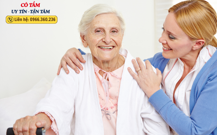 Thế nào là giúp việc chăm người già đạt chuẩn ?