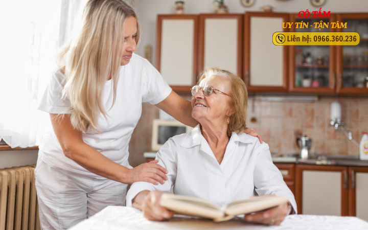 Cách tìm giúp việc chăm người già uy tín và chất lượng