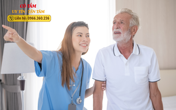 Tình trạng thiếu giúp việc chăm người già hiện nay