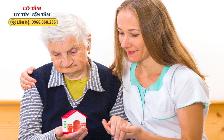 Dịch vụ giúp việc chăm người già tại nhà uy tín hiện nay.