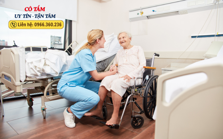 Cảnh báo về dịch vụ giúp việc chăm người già giá rẻ.