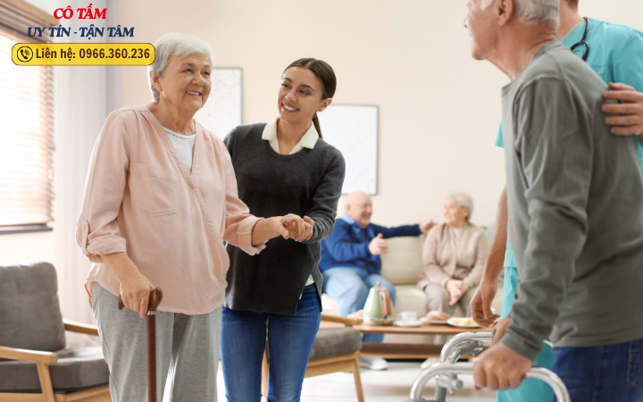Tại sao tìm giúp việc chăm người già lại quan trọng đến vậy ?