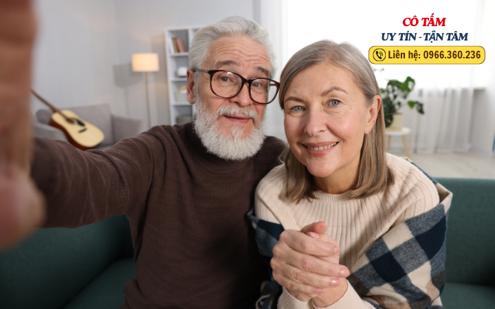 Giúp việc chăm người già: Nhận diện và khắc phục triệu chứng sức khỏe