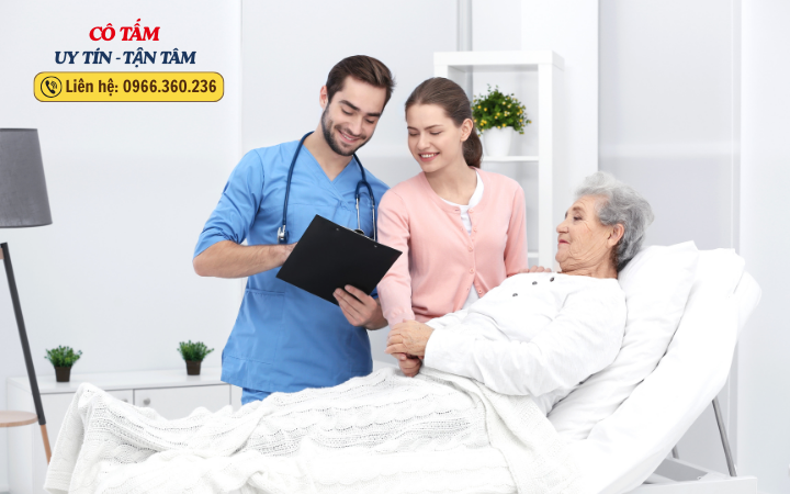 Nâng cao chất lượng giúp việc chăm người bệnh tại bệnh viện