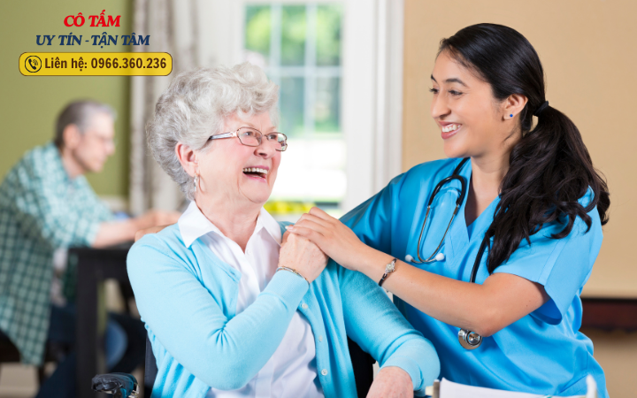 Áp dụng kỹ thuật giúp việc chăm người bệnh hiệu quả tại nhà