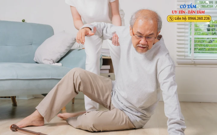 Lựa chọn dịch vụ giúp việc chăm người già uy tín ở Hà Nội