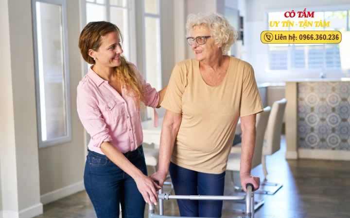 Tìm hiểu dịch vụ giúp việc chăm người già uy tín nhất