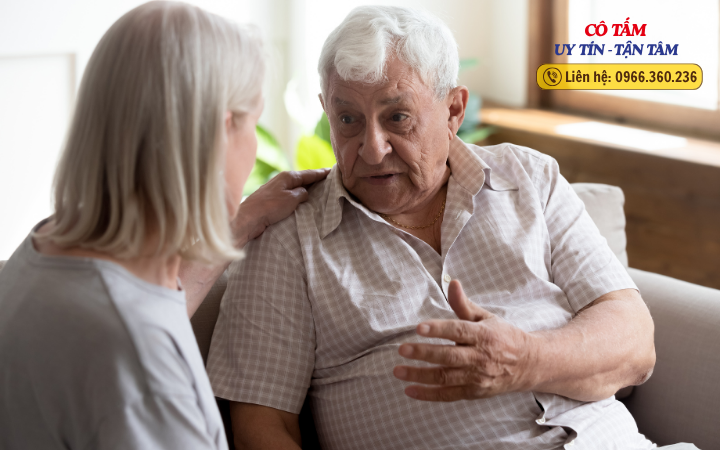 Giúp việc chăm người già: Lời khuyên từ các gia đình thành công