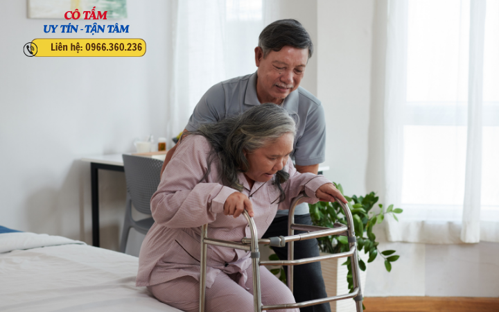 Giải pháp chăm sóc người già bằng dịch vụ chuyên nghiệp