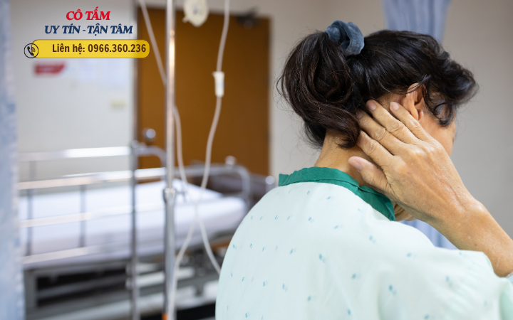 Giúp việc chăm người bệnh: Hỗ trợ tinh thần và thể chất