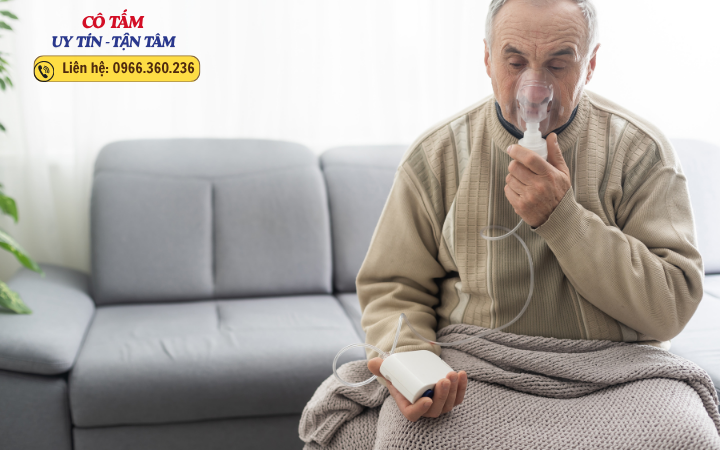 Giúp việc chăm người bệnh: Tại sao nên chọn dịch vụ này?