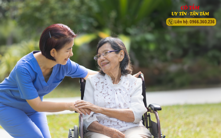 Giúp việc chăm sóc người già: Bảo vệ sức khỏe người lớn tuổi.