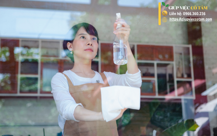 Tấm lòng của người chủ nhà và giúp việc nhà.