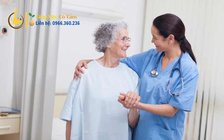 Liệu thuê giúp việc chăm người già có thực sự cần thiết?.
