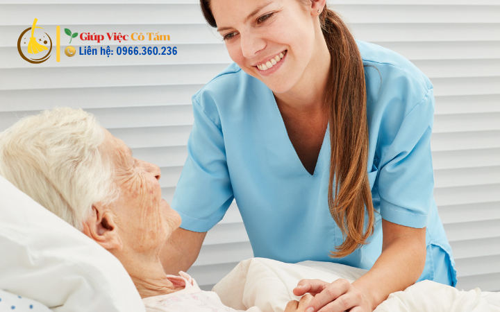 Nên tìm giúp việc chăm người già Hà Nội ở đâu.