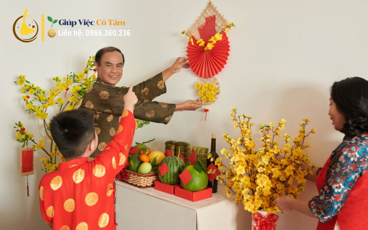 Có nên để người lạ vào nhà dịp giúp việc ngày Tết.