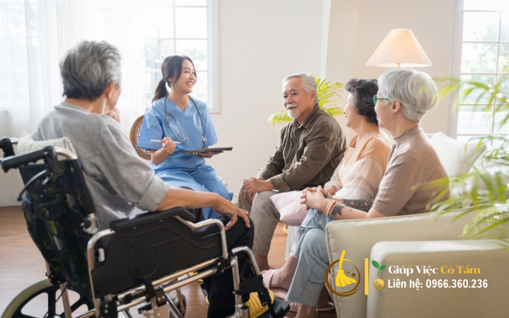 Phí môi giới tìm giúp việc chăm người già tại Hà Nội.