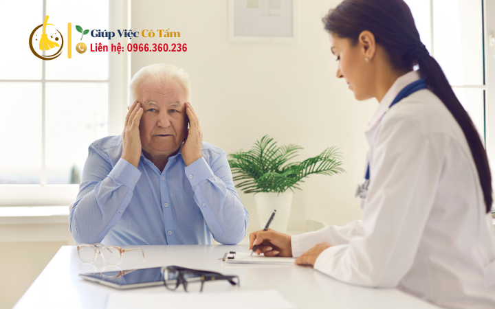 Giải quyết bài toán tiền bạc với dịch vụ chăm sóc người già tại nhà