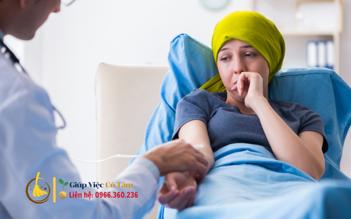 Dịch vụ thuê người chăm sóc người bệnh: Có đáng tin?