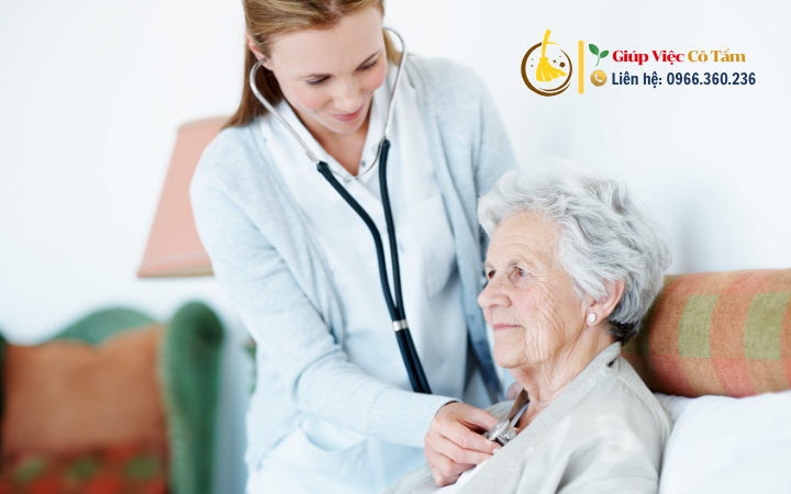 Giúp việc chăm người già chuyên nghiệp là gì và lợi ích ra sao?