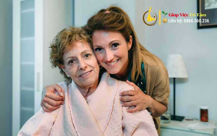 Khắc phục khó khăn trong chăm sóc người già nằm một chỗ.