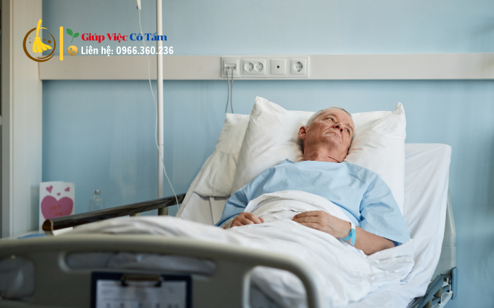 Chăm sóc người già sau phẫu thuật: Cách vệ sinh đúng cách.